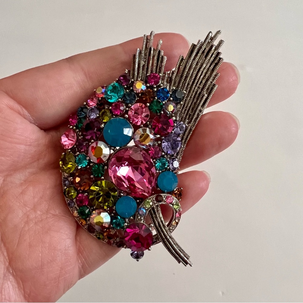 STUNNING sparkly and colorful brooch
